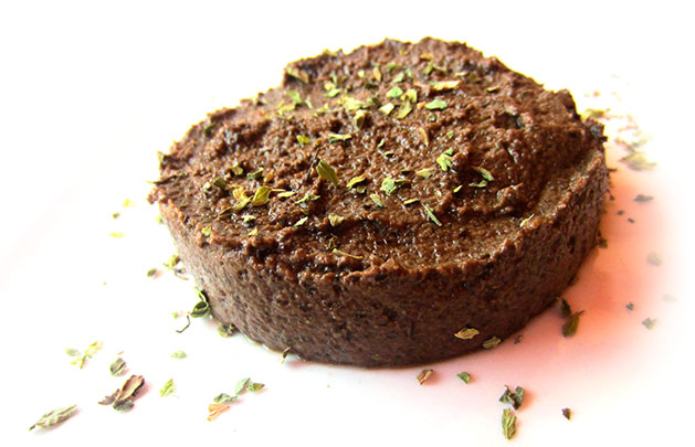 tapa de pate de oliva